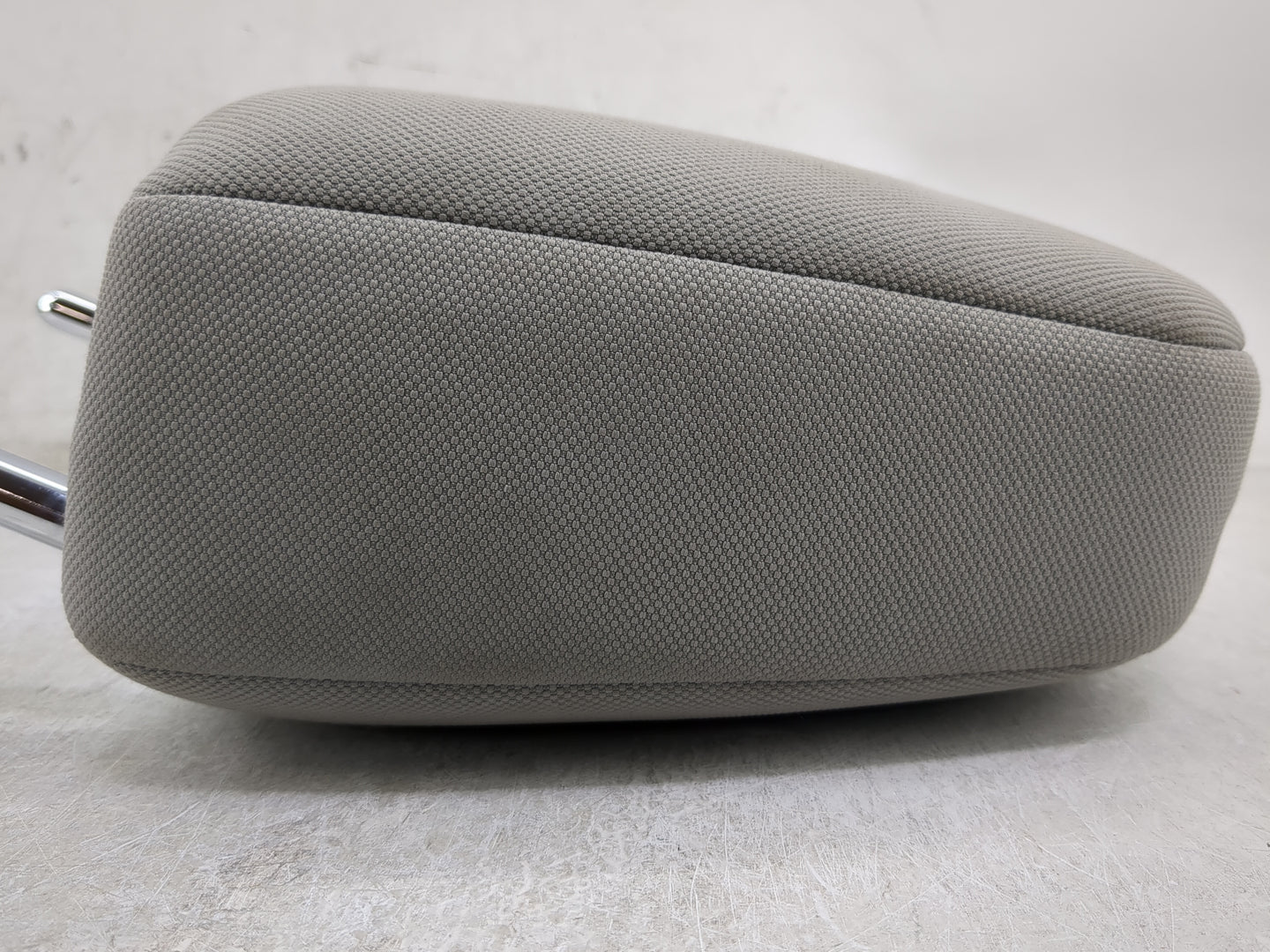 2017-2019 Toyota Highlander Headrest Head Rest Front Driver Passenger Seat Fits Fits 2017 2018 2019 OEM Used Auto Parts - Oe