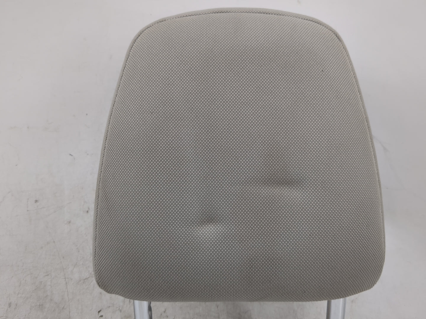 2017-2019 Toyota Highlander Headrest Head Rest Front Driver Passenger Seat Fits Fits 2017 2018 2019 OEM Used Auto Parts - Oe