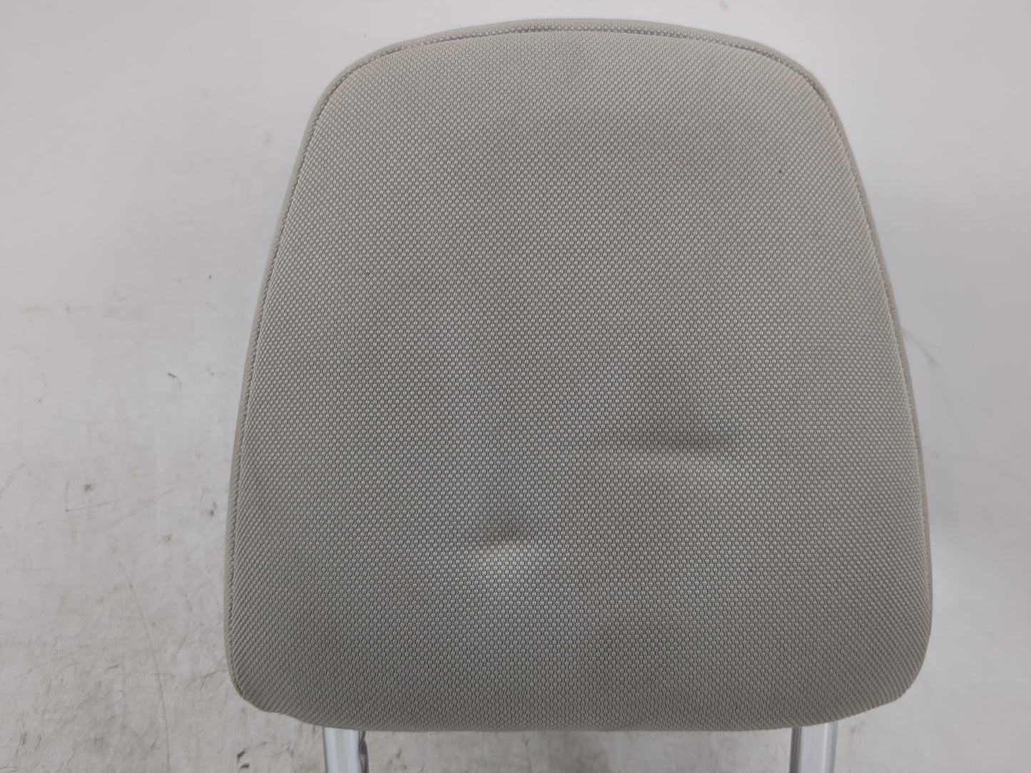 2017-2019 Toyota Highlander Headrest Head Rest Front Driver Passenger Seat Fits Fits 2017 2018 2019 OEM Used Auto Parts - Oe