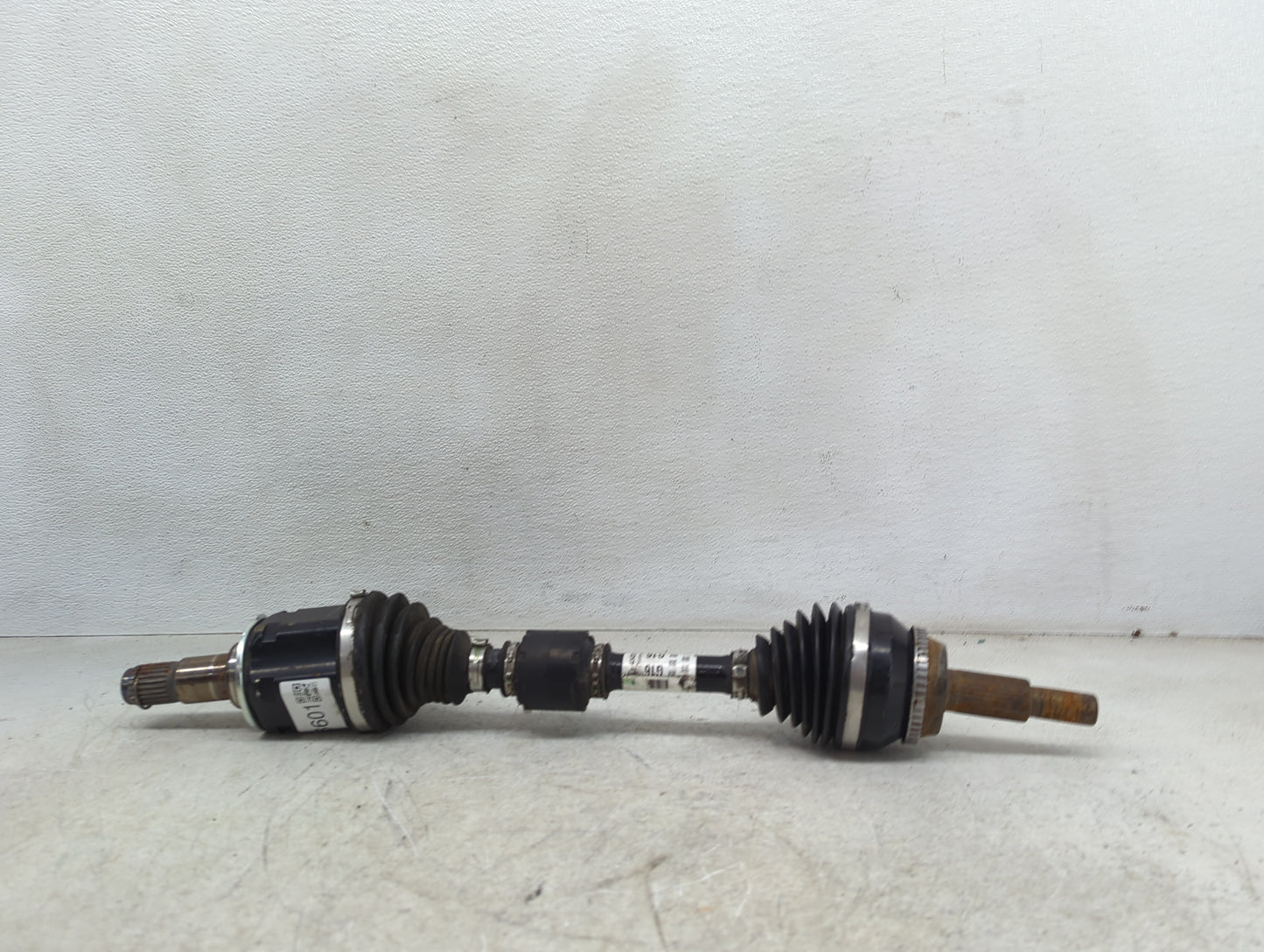2017-2019 Toyota Highlander Axle Shaft Front Driver Cv C/v - Oemusedautoparts1.com