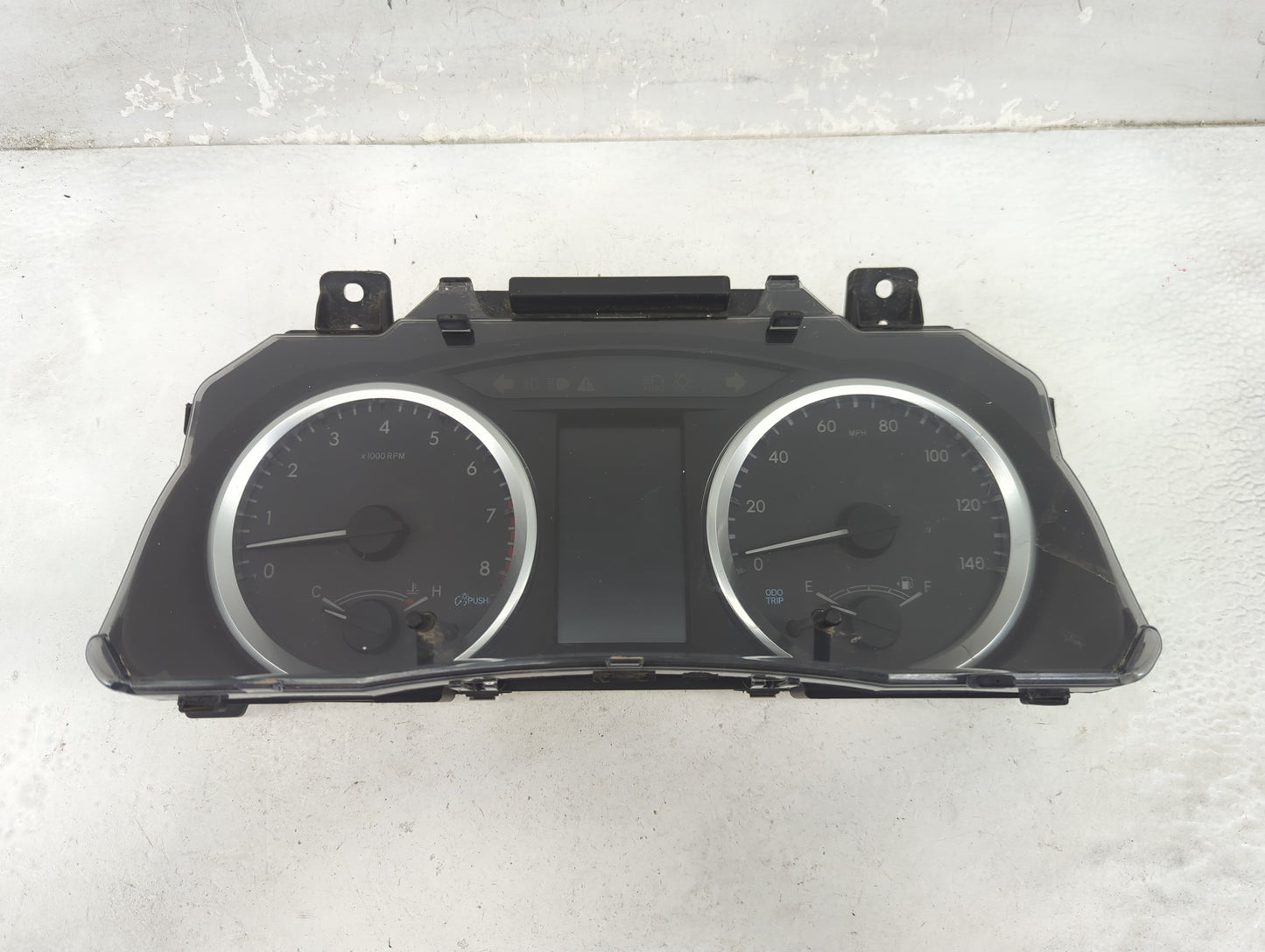 2017-2018 Toyota Highlander Instrument Cluster Speedometer Gauges P/N:83800-0E880-00 TN257520-6302 Fits Fits 2017 2018 OEM U