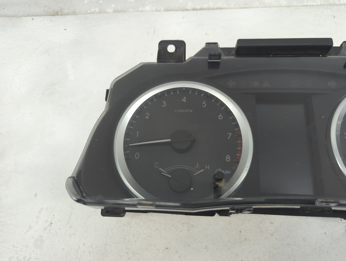 2017-2018 Toyota Highlander Instrument Cluster Speedometer Gauges P/N:83800-0E880-00 TN257520-6302 Fits Fits 2017 2018 OEM U