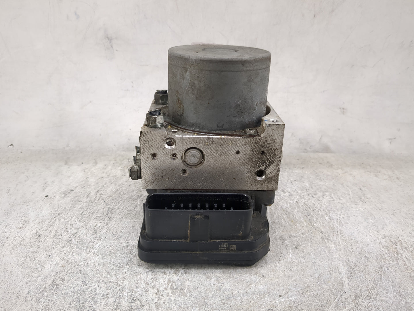 2017-2019 Toyota Highlander ABS Pump Control Module Replacement P/N:44540-0E300 89541-48260 Fits Fits 2017 2018 2019 OEM Use