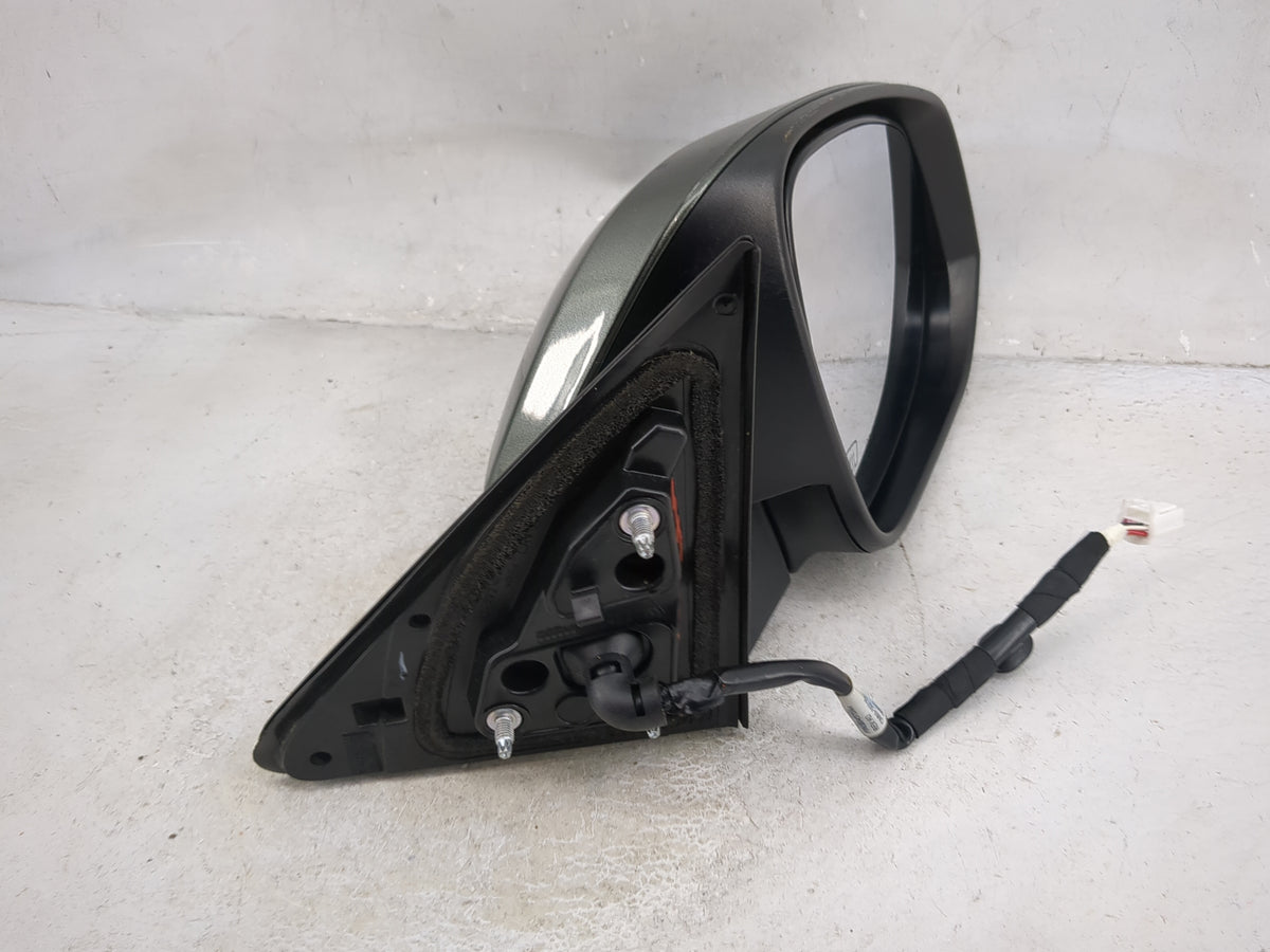 2014-2019 Toyota Highlander Passenger Side View Mirror - Right Door Mirror OEM Used - Oemusedautoparts1.com