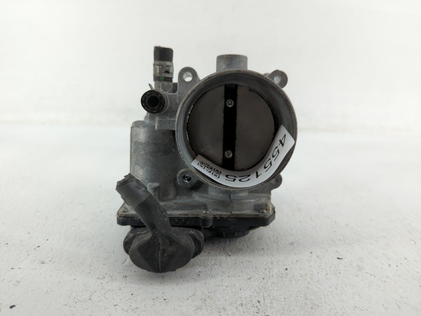 2017-2022 Toyota Highlander Throttle Body P/N:22030-0P060 Fits Fits 2016 2017 2018 2019 2020 2021 2022 OEM Used Auto Parts -