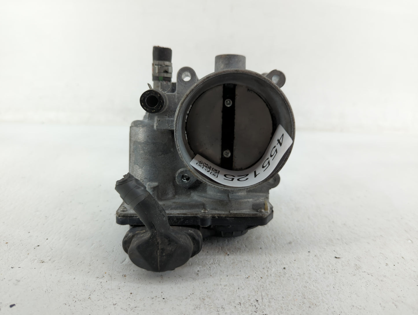 2017-2022 Toyota Highlander Throttle Body P/N:22030-0P060 Fits Fits 2016 2017 2018 2019 2020 2021 2022 OEM Used Auto Parts -