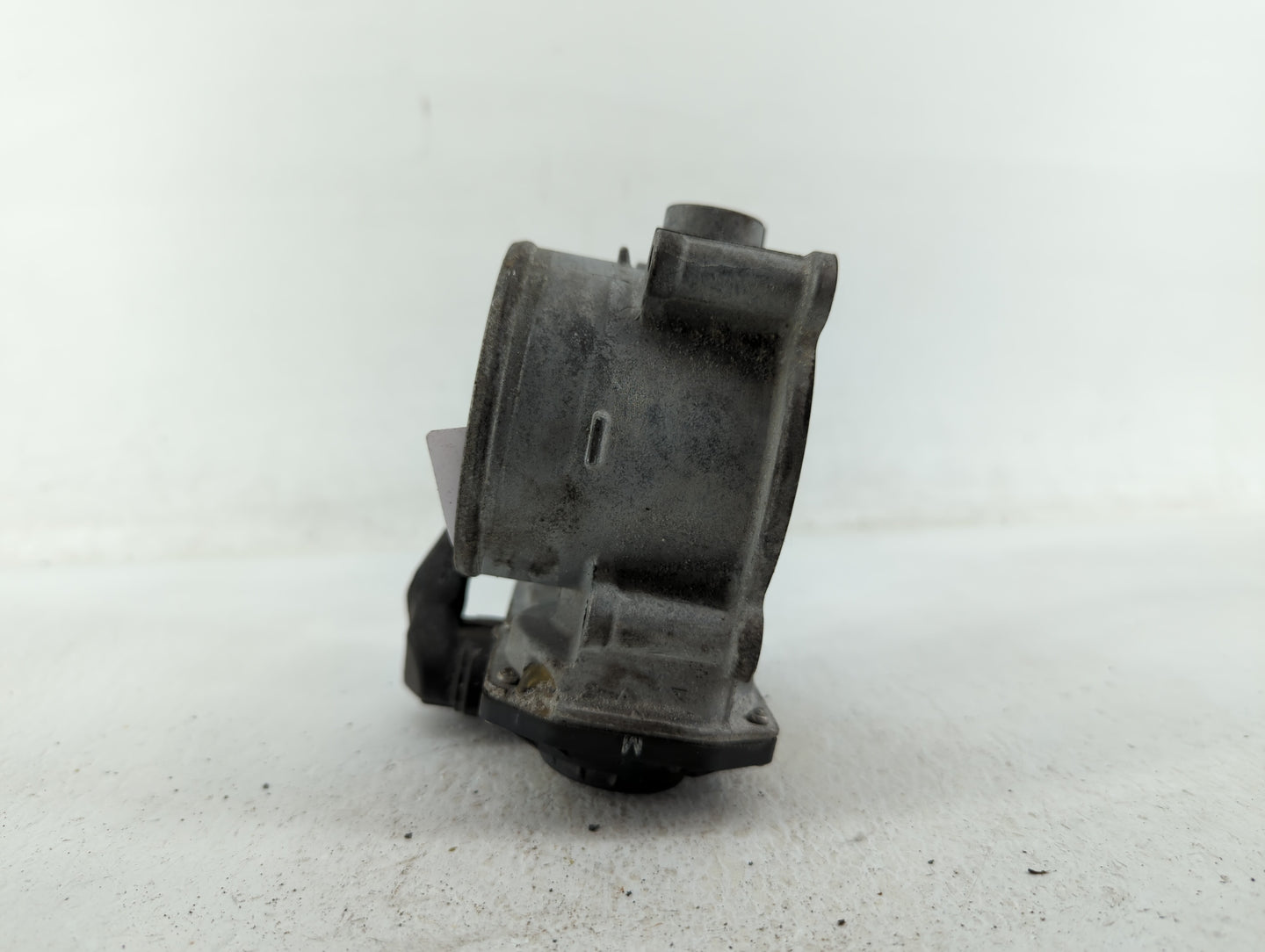 2017-2022 Toyota Highlander Throttle Body P/N:22030-0P060 Fits Fits 2016 2017 2018 2019 2020 2021 2022 OEM Used Auto Parts -