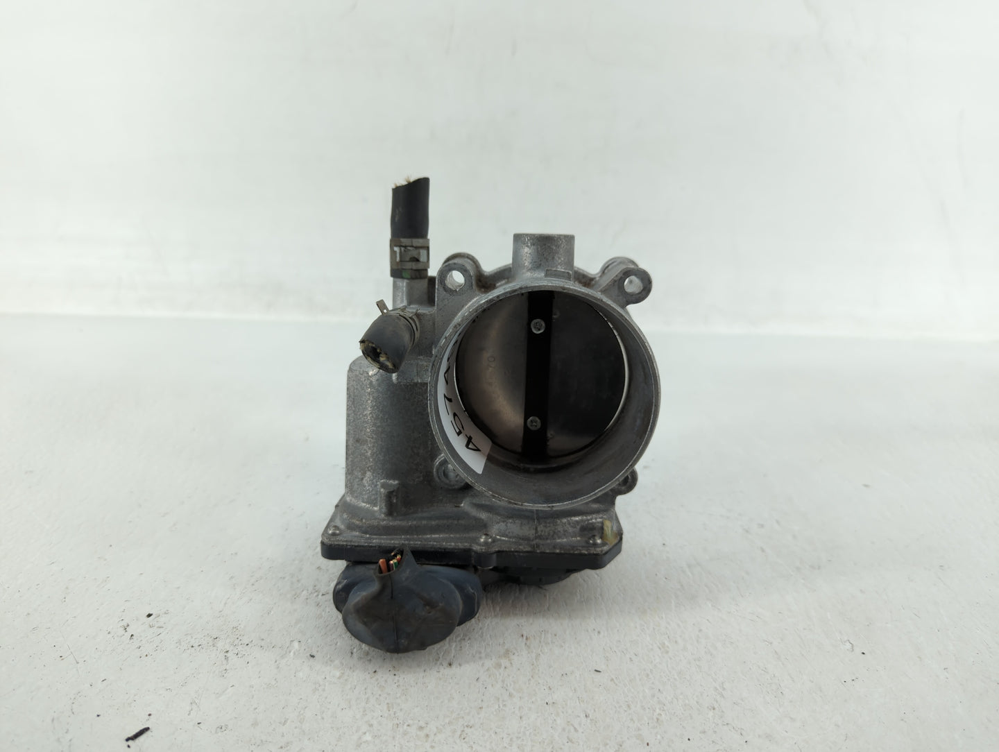2017-2022 Toyota Highlander Throttle Body P/N:22030-0P060 Fits Fits 2016 2017 2018 2019 2020 2021 2022 OEM Used Auto Parts -