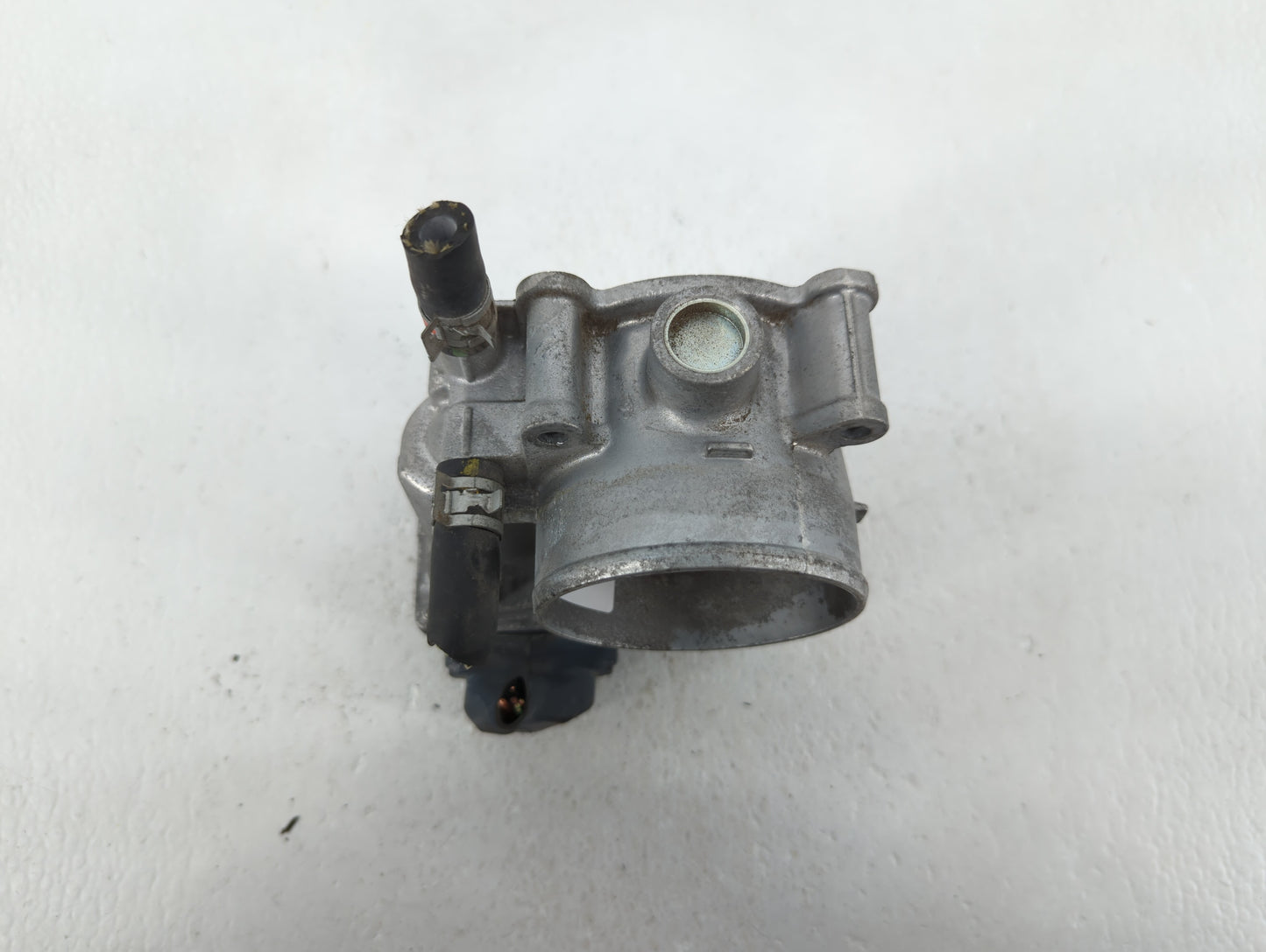 2017-2022 Toyota Highlander Throttle Body P/N:22030-0P060 Fits Fits 2016 2017 2018 2019 2020 2021 2022 OEM Used Auto Parts -