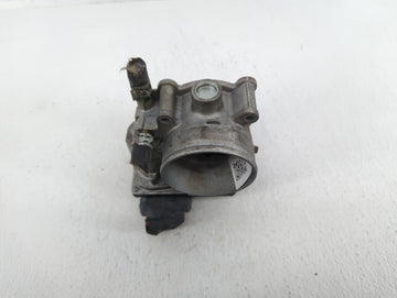 2017-2022 Toyota Highlander Throttle Body P/N:22030-0P060 Fits Fits 2016 2017 2018 2019 2020 2021 2022 OEM Used Auto Parts