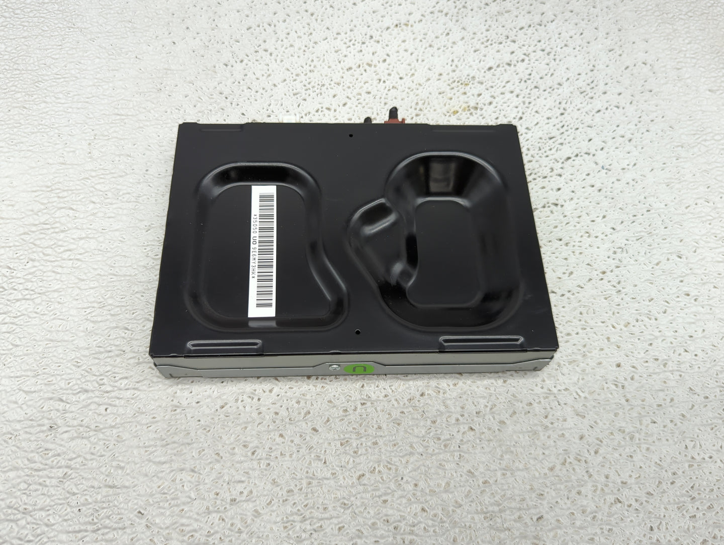 2016-2018 Toyota Mirai Radio AM FM Cd Player Receiver Replacement P/N:86180-35050 GEX-0128 Fits OEM Used Auto Parts - Oemuse