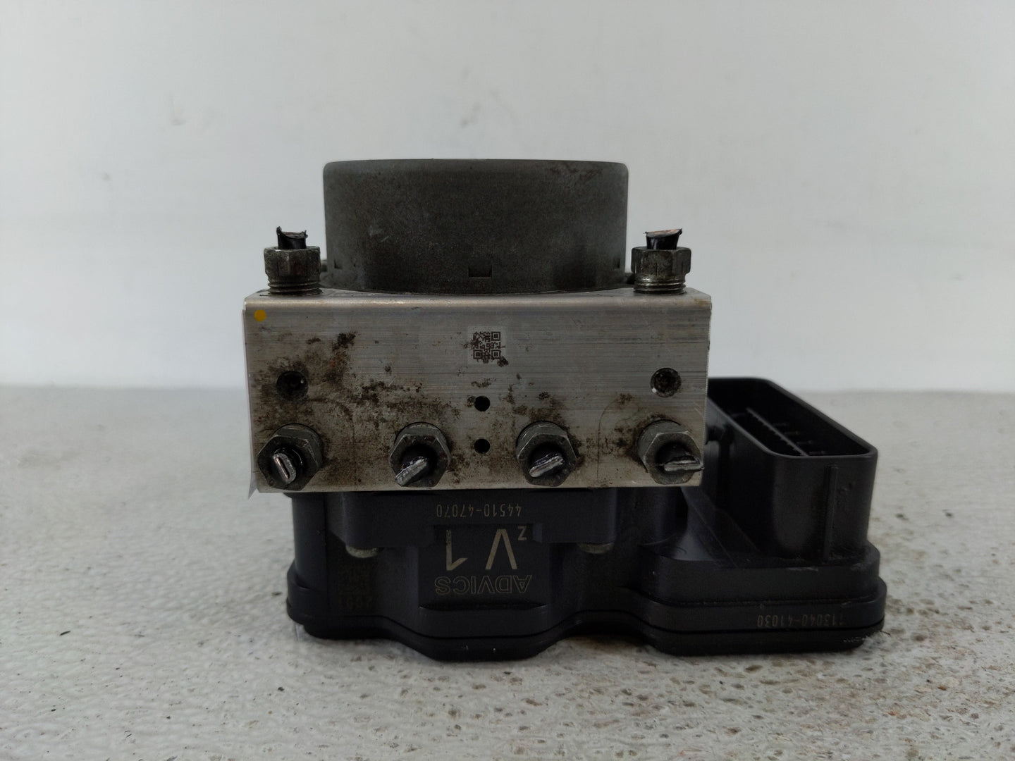 2016-2022 Toyota Prius ABS Pump Control Module Replacement P/N:44510-47070 113040-41030 Fits OEM Used Auto Parts - Oemusedau