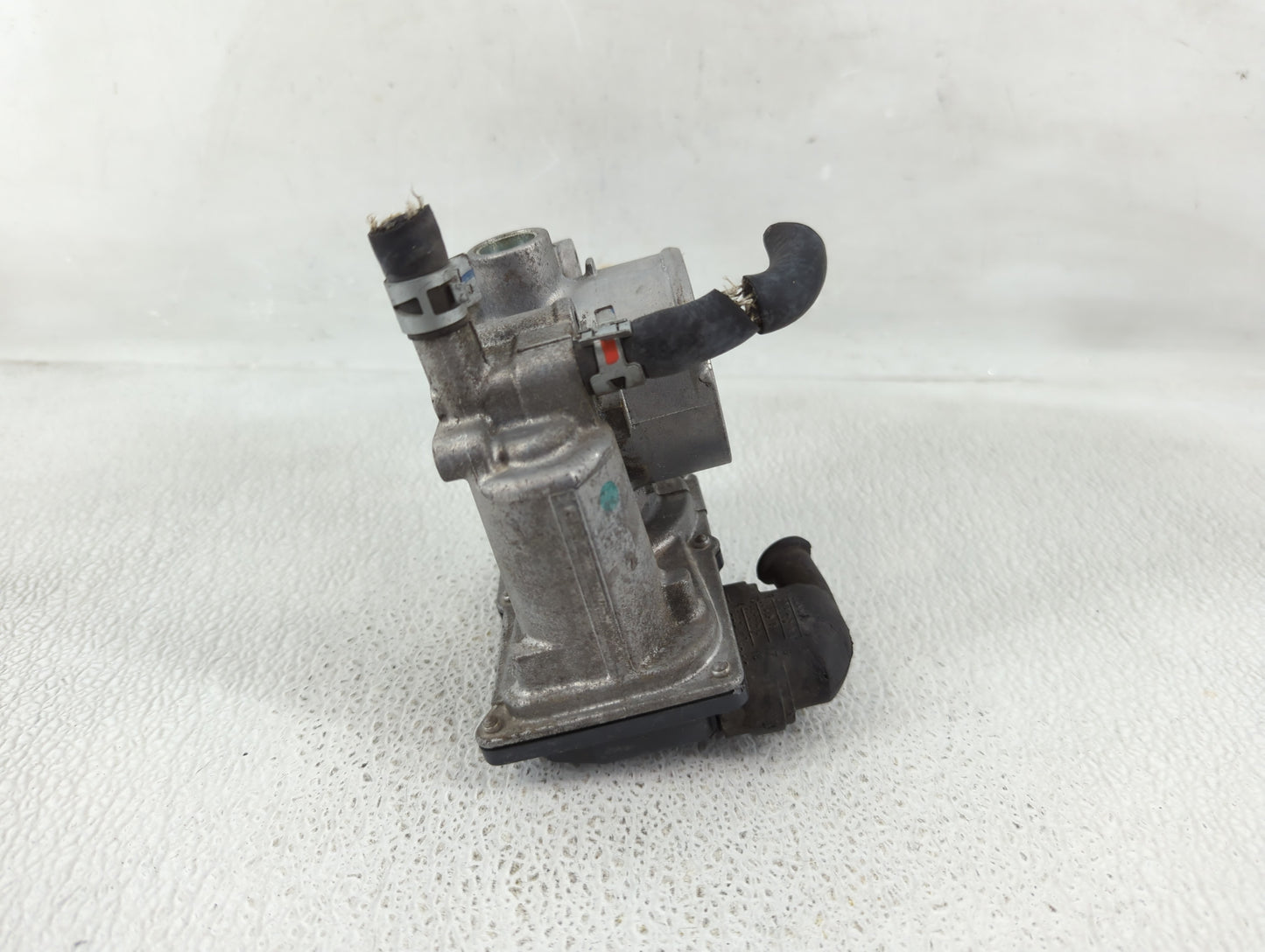 2010-2022 Toyota Prius Throttle Body P/N:22030-37060 Fits Fits 2010 2011 2012 2013 2014 2015 2016 2017 2018 2019 2020 2021 2