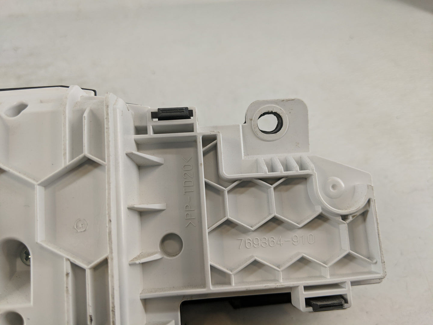 2018 Toyota Prius Instrument Cluster Speedometer Gauges P/N:769364-910 Fits OEM Used Auto Parts - Oemusedautoparts1.com