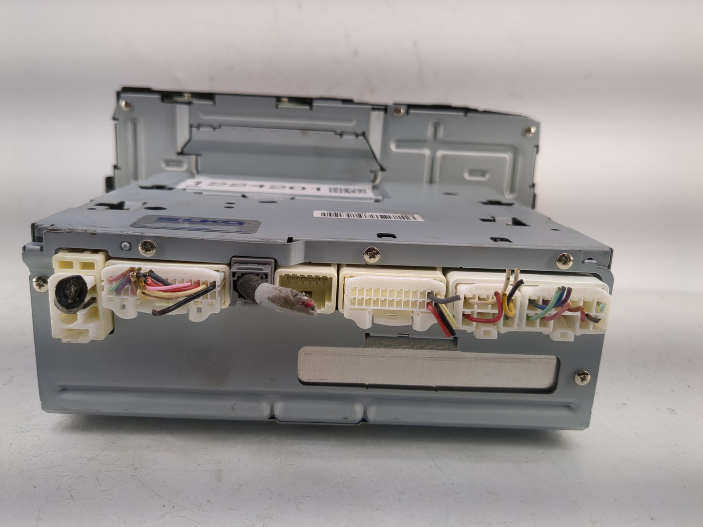 2018-2019 Toyota Prius Radio AM FM Cd Player Receiver Replacement P/N:86140-52260 Fits Fits 2018 2019 OEM Used Auto Parts - 