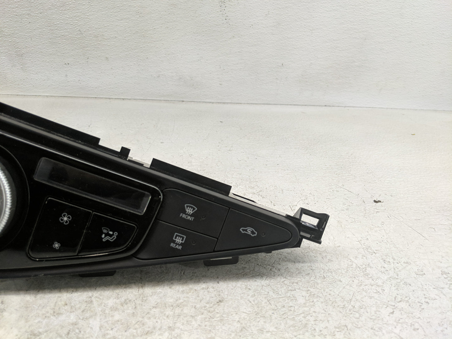 2018-2019 Toyota Prius Climate Control Module Temperature AC/Heater Replacement P/N:55900-52810 555943-2100 Fits Fits 2018 2