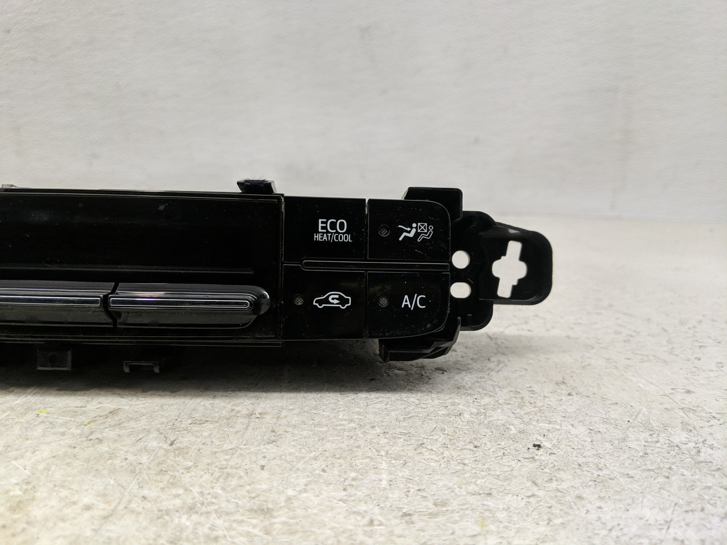 2016-2022 Toyota Prius Climate Control Module Temperature AC/Heater Replacement P/N:75H679 Fits OEM Used Auto Parts - Oemuse