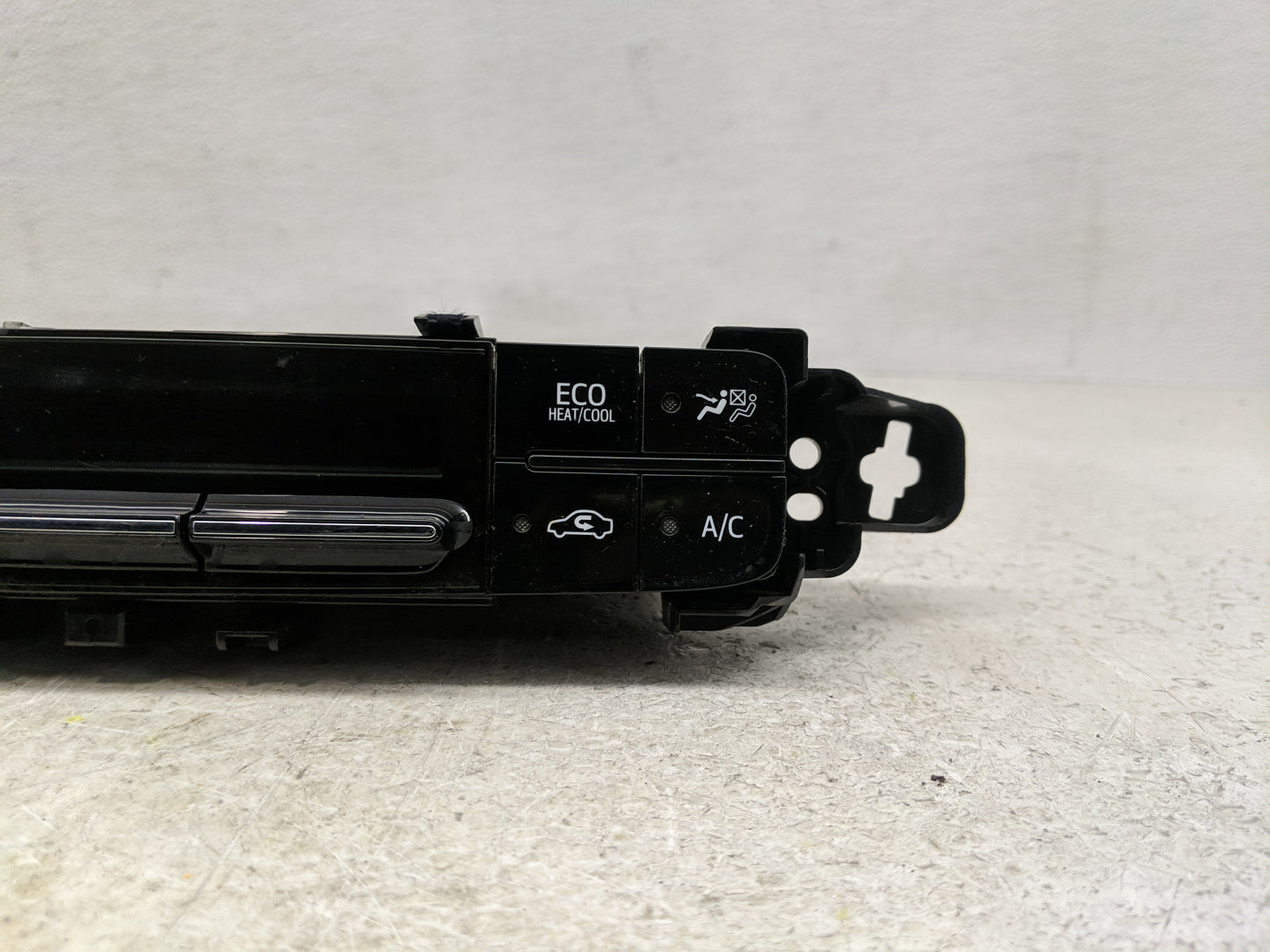 2016-2022 Toyota Prius Climate Control Module Temperature AC/Heater Replacement P/N:75H679 Fits OEM Used Auto Parts - Oemuse