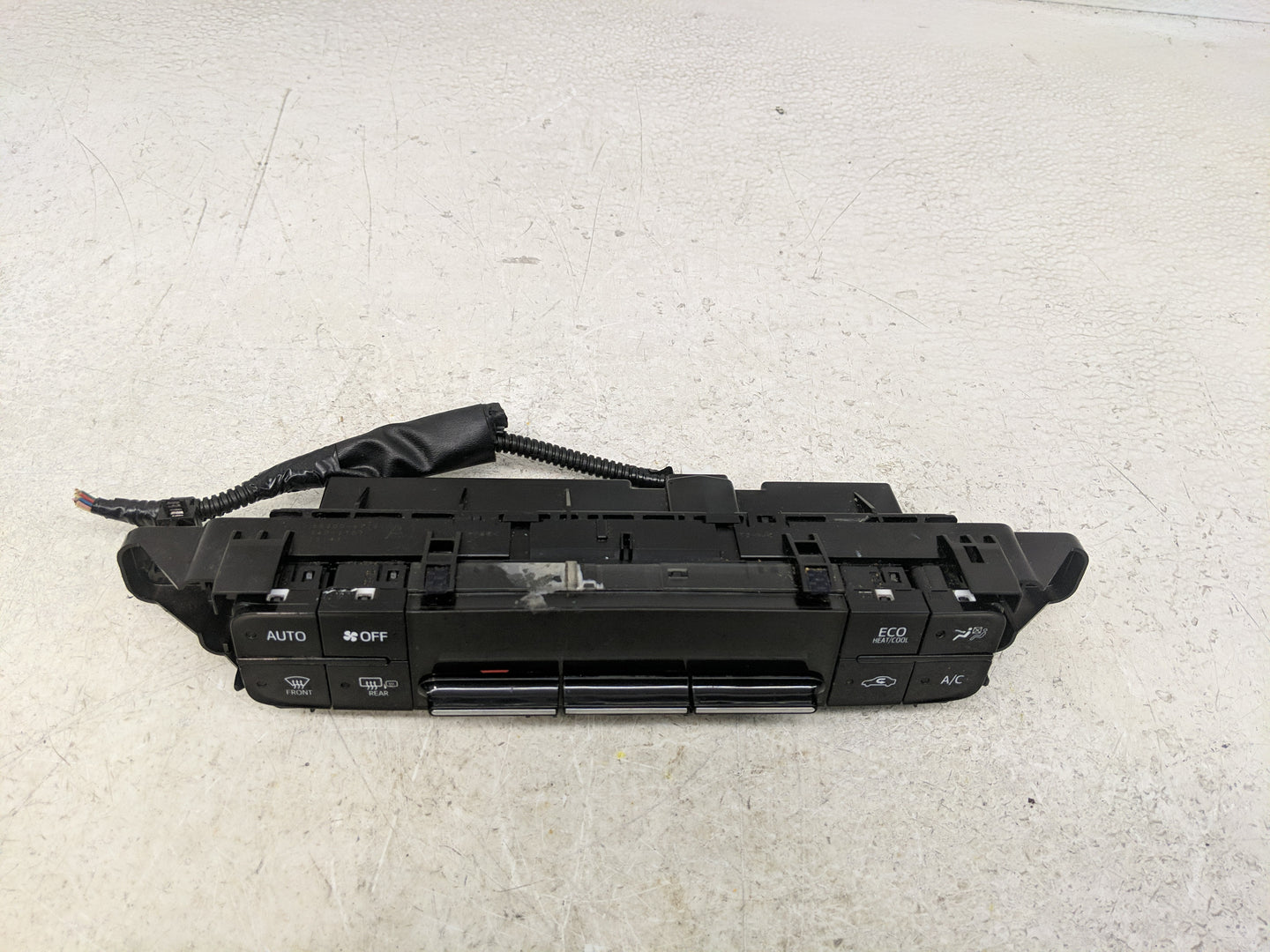 2016-2022 Toyota Prius Climate Control Module Temperature AC/Heater Replacement P/N:75H679 Fits OEM Used Auto Parts - Oemuse