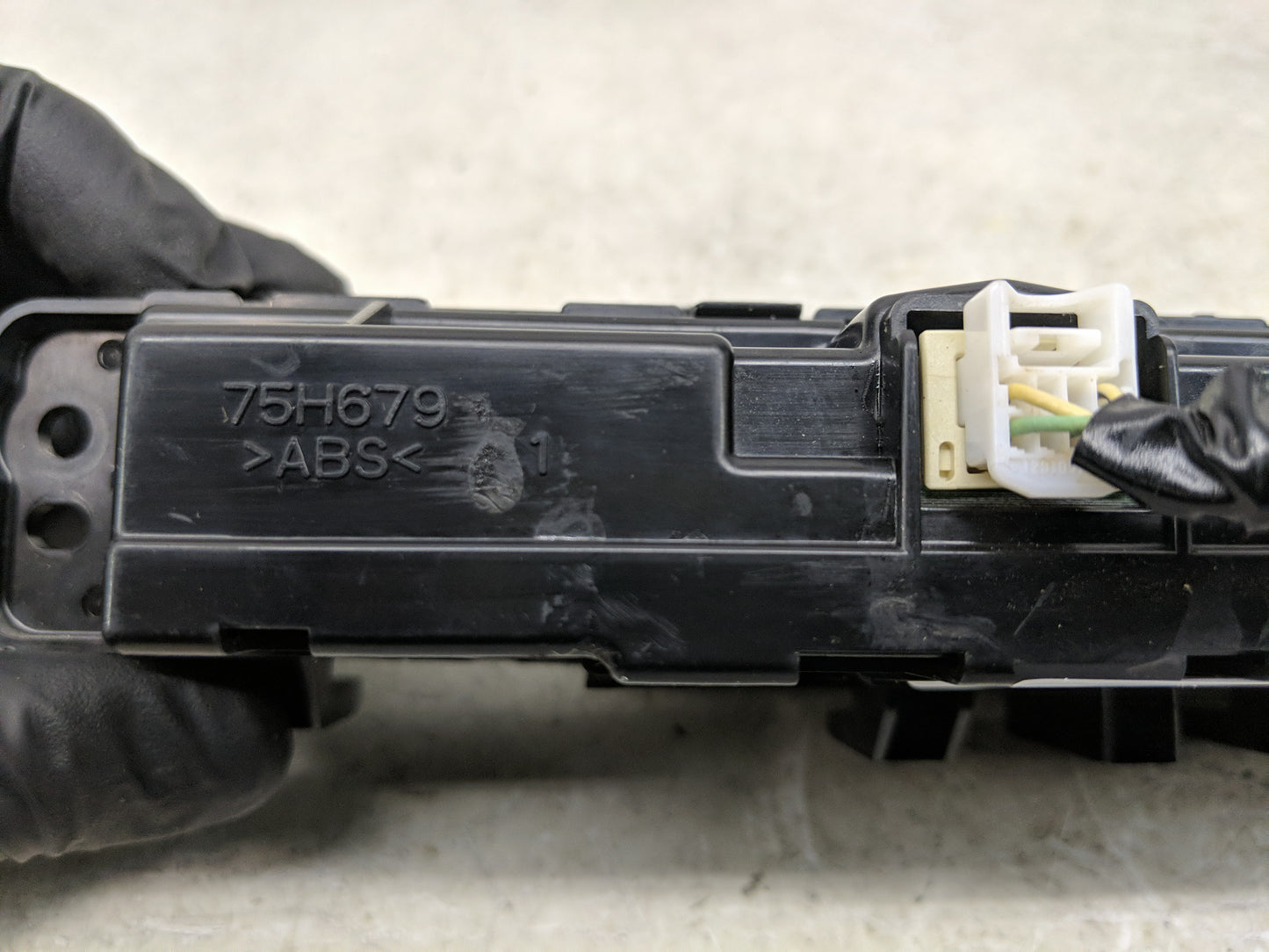 2016-2022 Toyota Prius Climate Control Module Temperature AC/Heater Replacement P/N:75H679 Fits OEM Used Auto Parts - Oemuse
