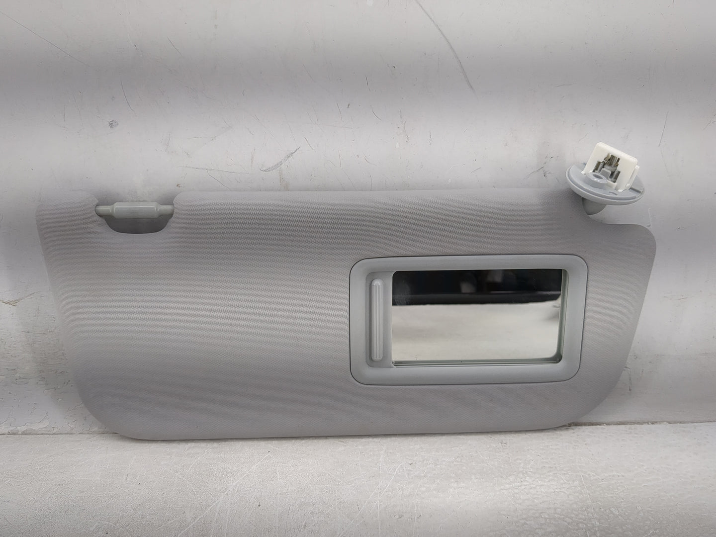 2016-2021 Toyota Prius Sun Visor Shade Replacement Passenger Right Mirror Fits Fits 2016 2017 2018 2019 2020 2021 OEM Used A