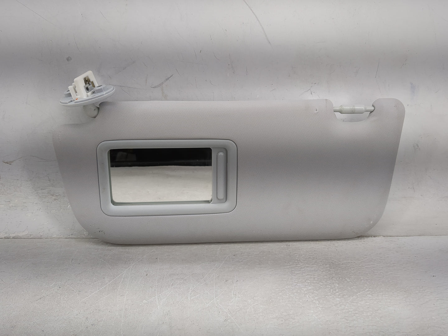 2016-2021 Toyota Prius Sun Visor Shade Replacement Driver Left Mirror Fits Fits 2016 2017 2018 2019 2020 2021 OEM Used Auto 