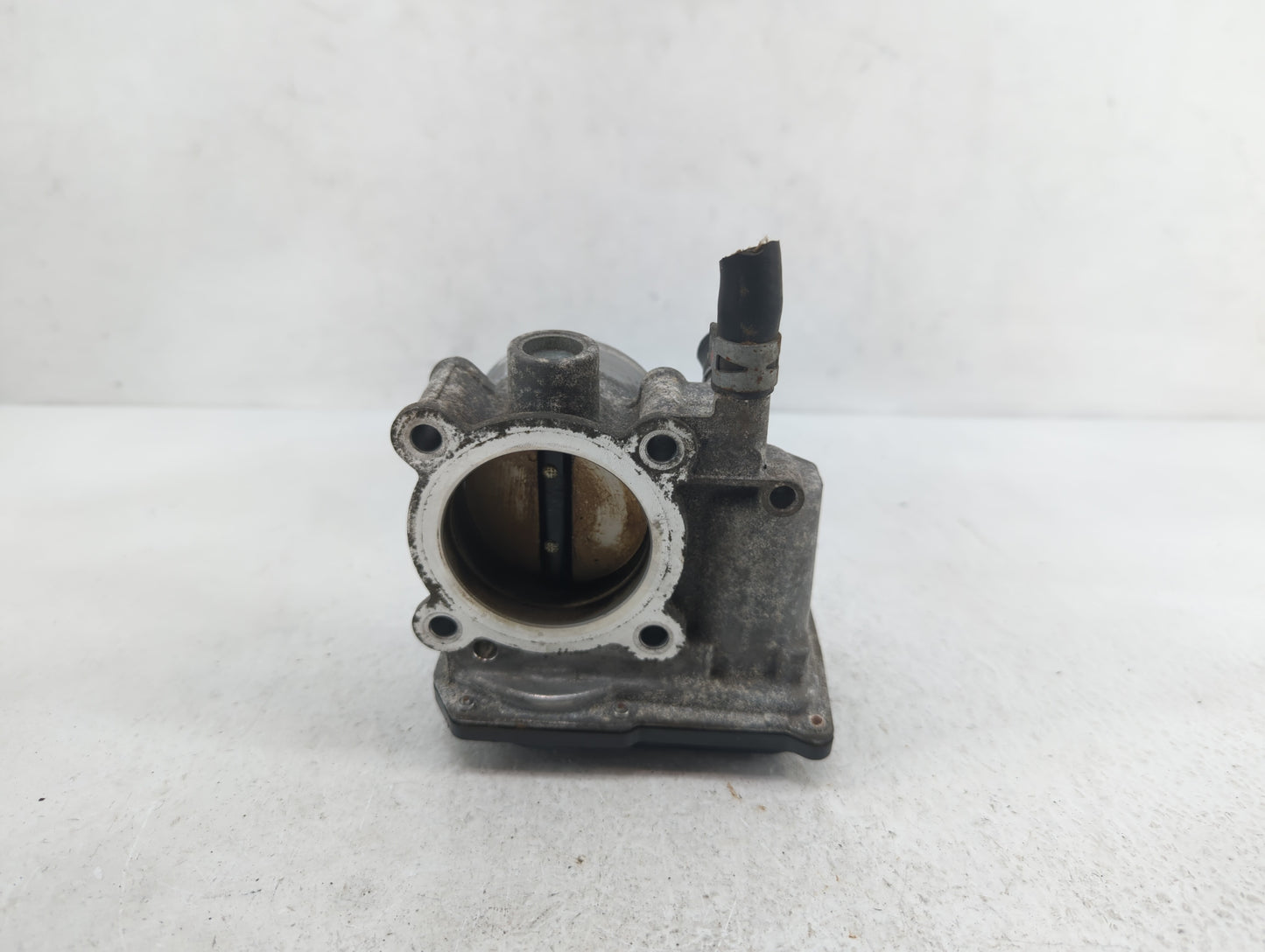 2010-2018 Toyota Prius Throttle Body P/N:22030-37060 Fits Fits 2010 2011 2012 2013 2014 2015 2016 2017 2018 OEM Used Auto Pa