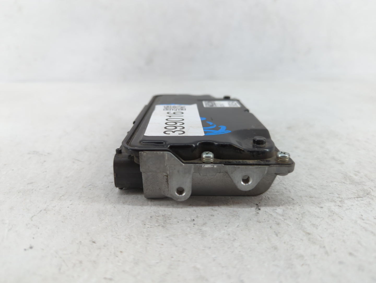 2017-2018 Toyota Prius PCM Engine Control Computer ECU ECM PCU OEM P/N:89661-47643 89661-47642 Fits Fits 2017 2018 OEM Used 