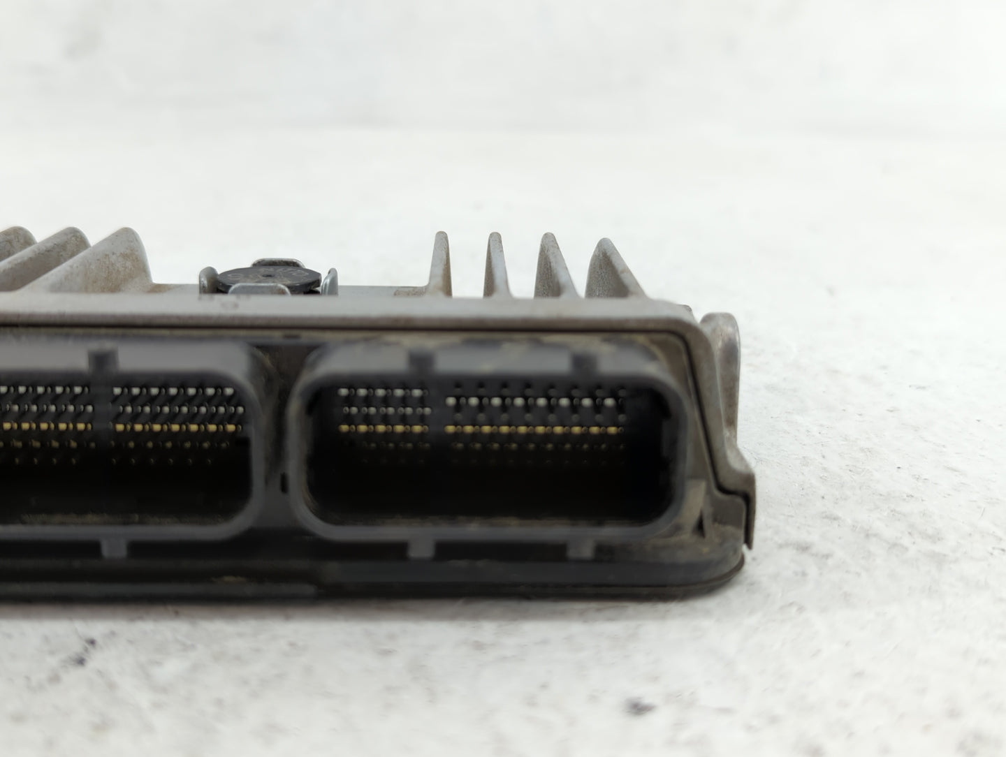 2017-2018 Toyota Prius PCM Engine Control Computer ECU ECM PCU OEM P/N:89661-47643 89661-47642 Fits Fits 2017 2018 OEM Used 