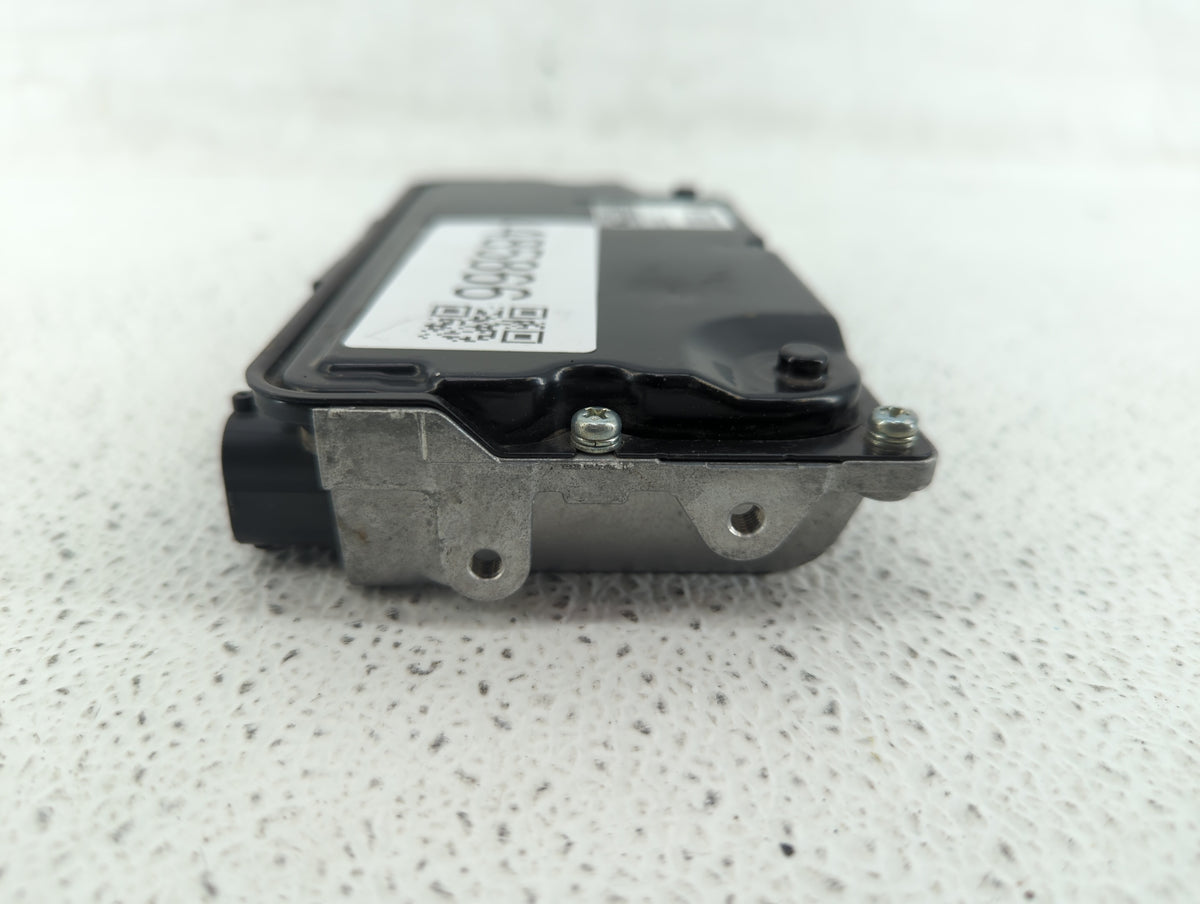 2017-2018 Toyota Prius PCM Engine Control Computer ECU ECM PCU OEM P/N:89661-47643 89661-47642 Fits 2017 2018 OEM Used Auto 