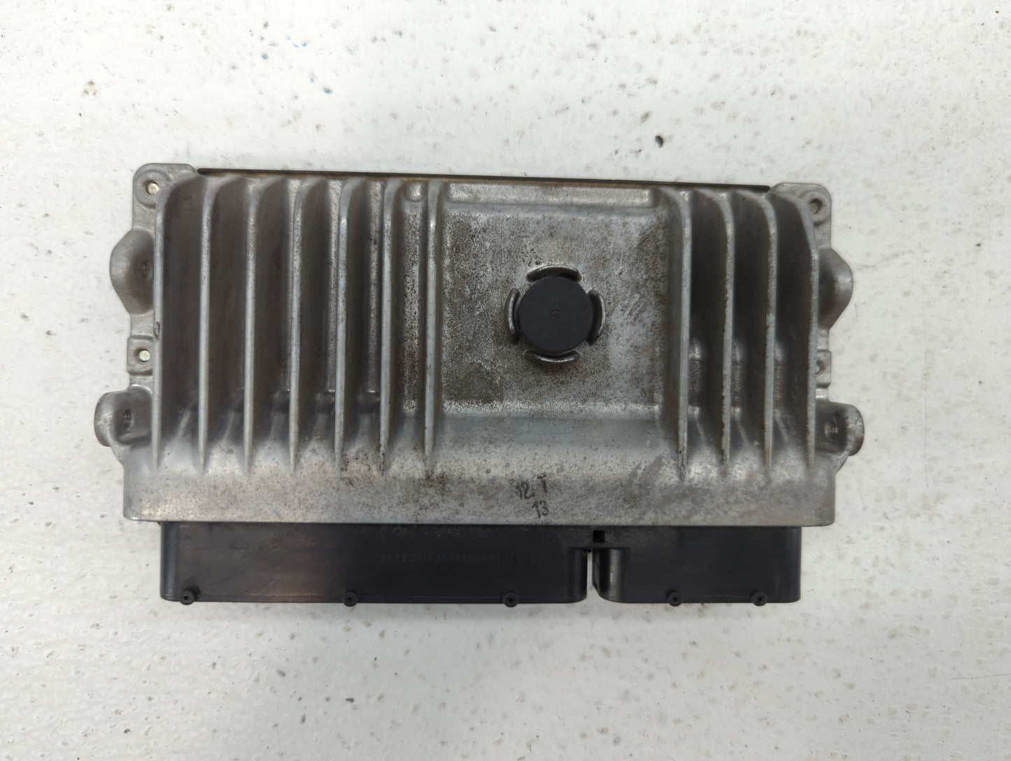 2017-2018 Toyota Prius PCM Engine Control Computer ECU ECM PCU OEM P/N:89661-47643 89661-47642 Fits Fits 2017 2018 OEM Used 