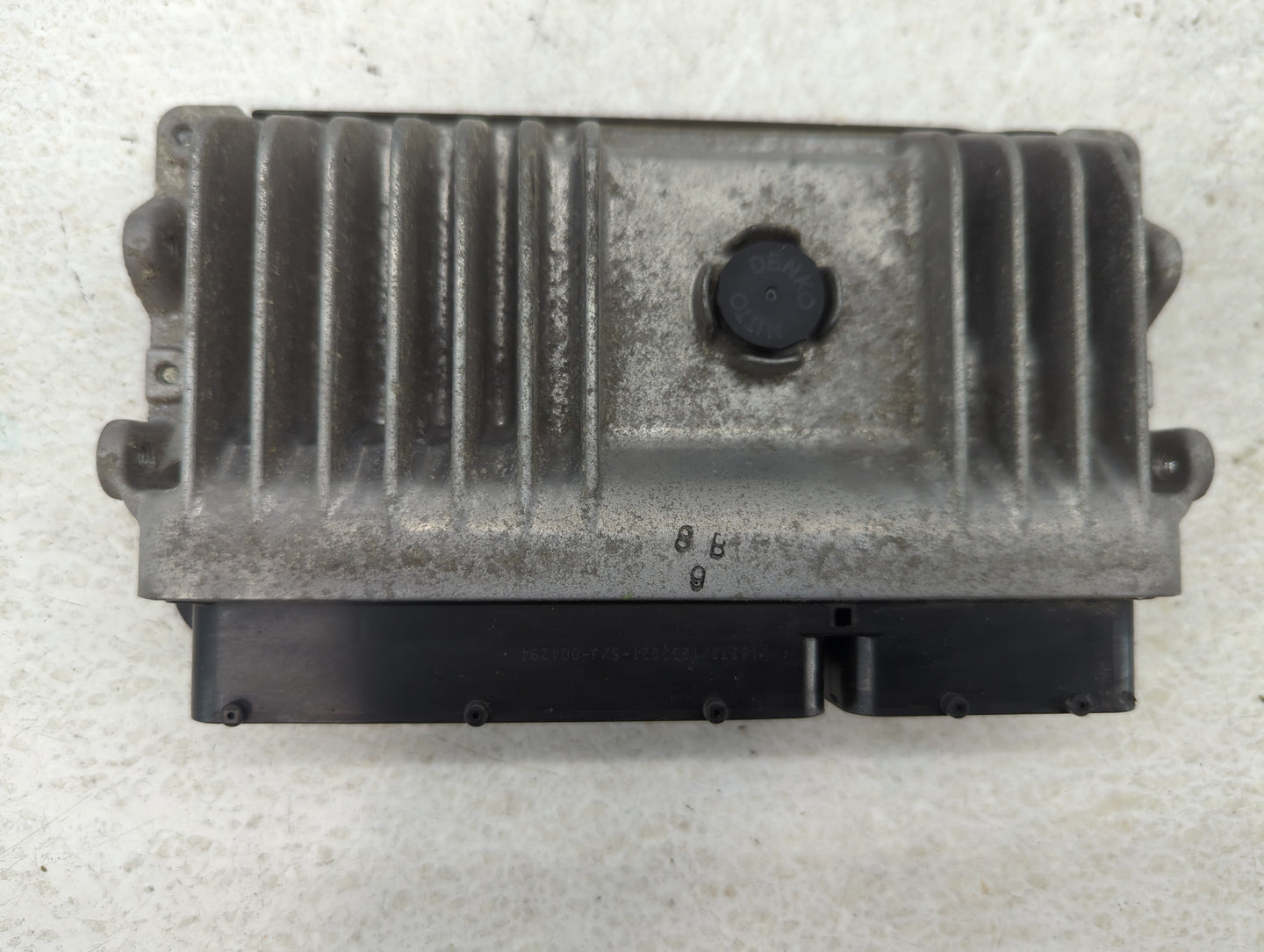 2017-2020 Toyota Prius PCM Engine Control Computer ECU ECM PCU OEM P/N:89661-47751 Fits Fits 2017 2018 2019 2020 OEM Used Au