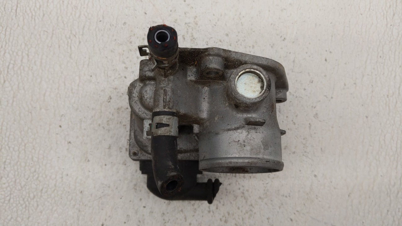 2012-2019 Toyota Prius C Throttle Body P/N:22030-47040 Fits Fits 2012 2013 2014 2015 2016 2017 2018 2019 OEM Used Auto Parts