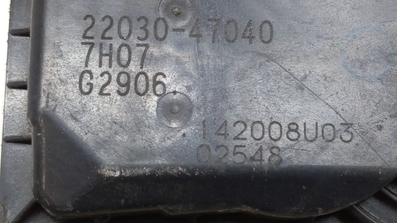 2012-2019 Toyota Prius C Throttle Body P/N:22030-47040 Fits Fits 2012 2013 2014 2015 2016 2017 2018 2019 OEM Used Auto Parts
