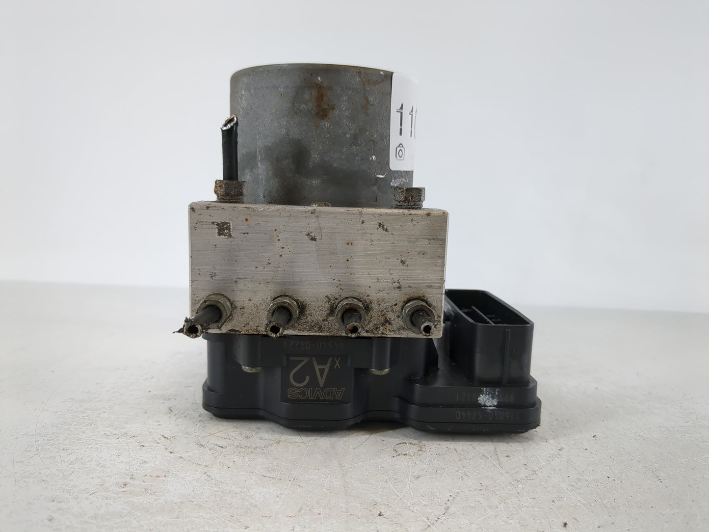 2017-2018 Toyota Rav4 ABS Pump Control Module Replacement P/N:44540-0R221 116040-47440 Fits Fits 2017 2018 OEM Used Auto Par