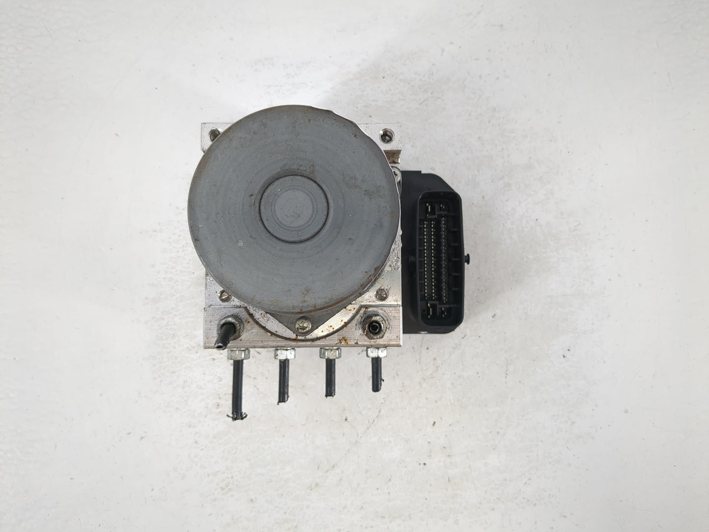 2017-2018 Toyota Rav4 ABS Pump Control Module Replacement P/N:44540-0R221 116040-47440 Fits Fits 2017 2018 OEM Used Auto Par