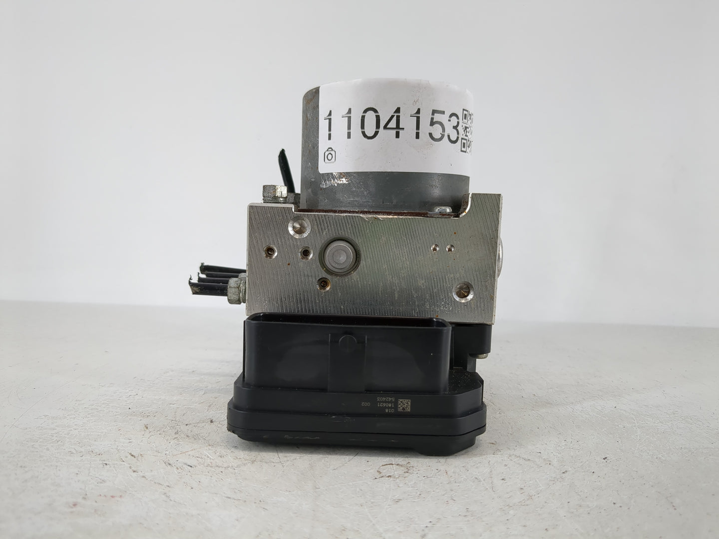 2017-2018 Toyota Rav4 ABS Pump Control Module Replacement P/N:44540-0R221 116040-47440 Fits Fits 2017 2018 OEM Used Auto Par