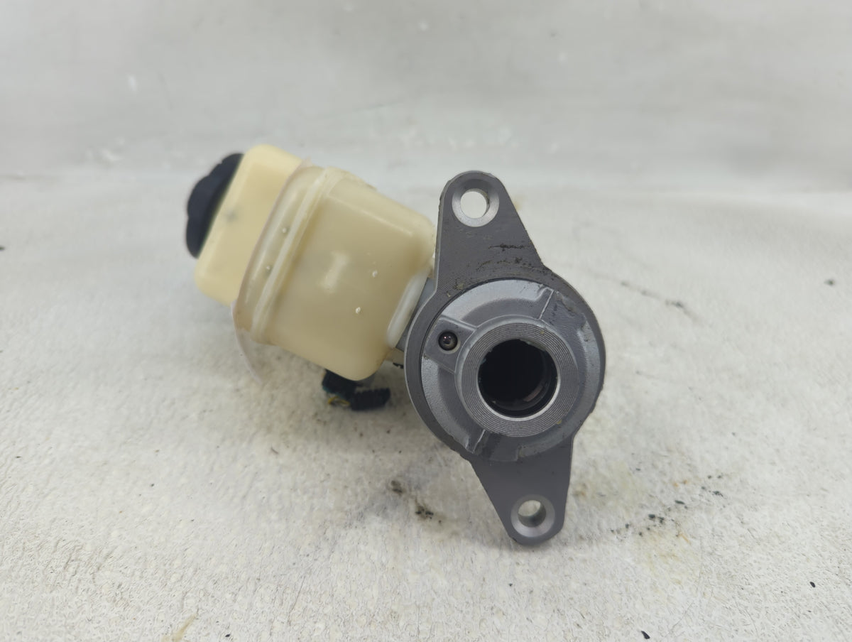 2018 Toyota Rav4 Power Brake Booster Oem 1290493 - Oemusedautoparts1.com