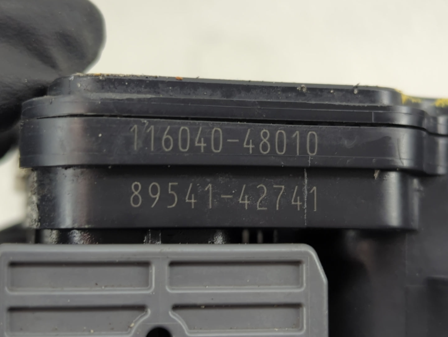 2017-2018 Toyota Rav4 ABS Pump Control Module Replacement P/N:89541-42741 116040-48010 Fits Fits 2017 2018 OEM Used Auto Par