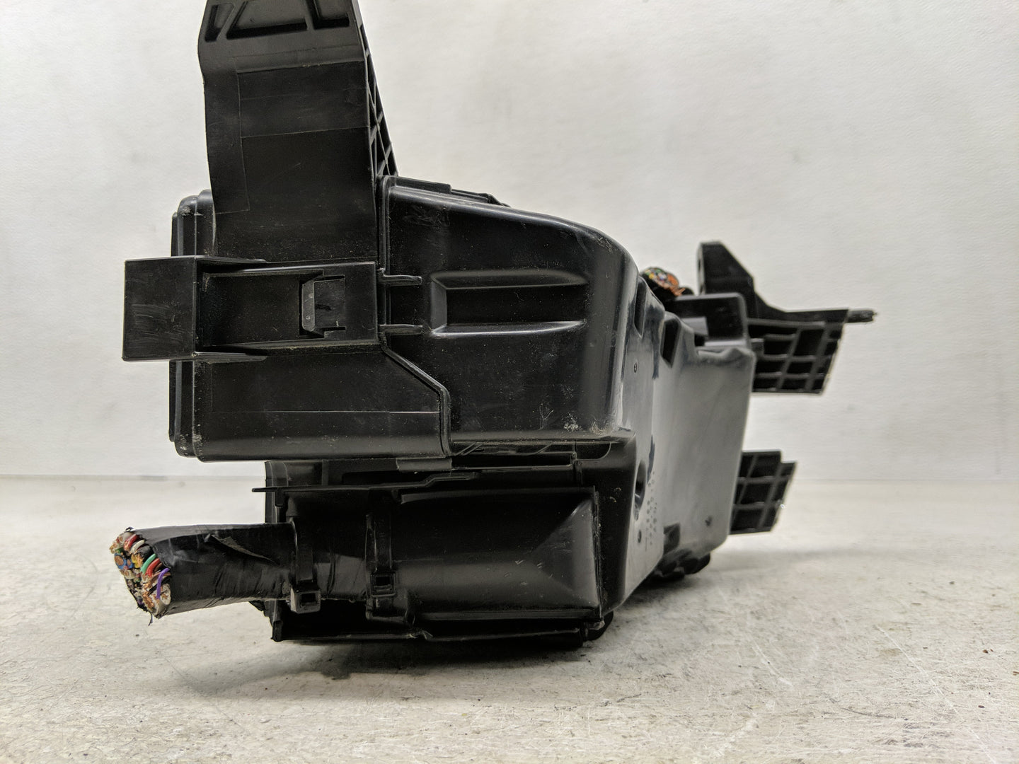 2013-2018 Toyota Rav4 Fusebox Fuse Box Panel Relay Module P/N:82662-42410 Fits Fits 2013 2014 2015 2016 2017 2018 2019 2020 