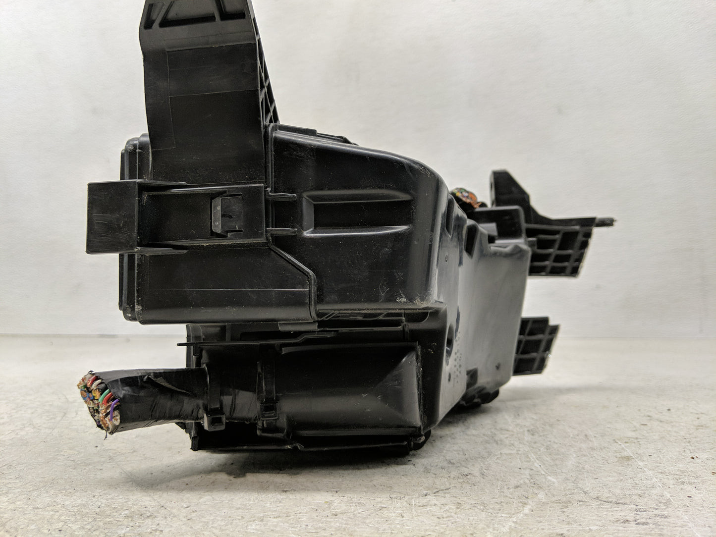 2013-2018 Toyota Rav4 Fusebox Fuse Box Panel Relay Module P/N:82662-42410 Fits Fits 2013 2014 2015 2016 2017 2018 2019 2020 