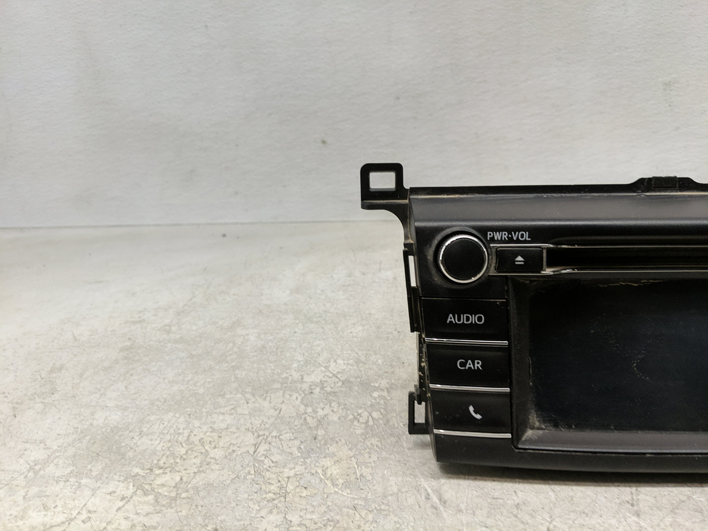 2016-2018 Toyota Rav4 Radio AM FM Cd Player Receiver Replacement P/N:86140-0R170 Fits Fits 2016 2017 2018 OEM Used Auto Part