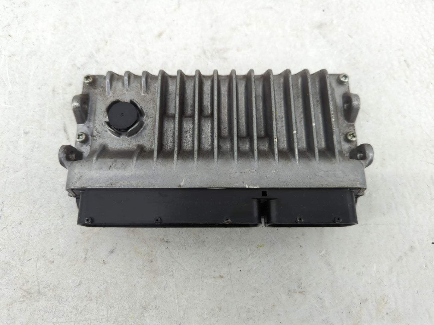 2016-2018 Toyota Rav4 PCM Engine Control Computer ECU ECM PCU OEM P/N:89661-0R522 Fits Fits 2016 2017 2018 OEM Used Auto Par