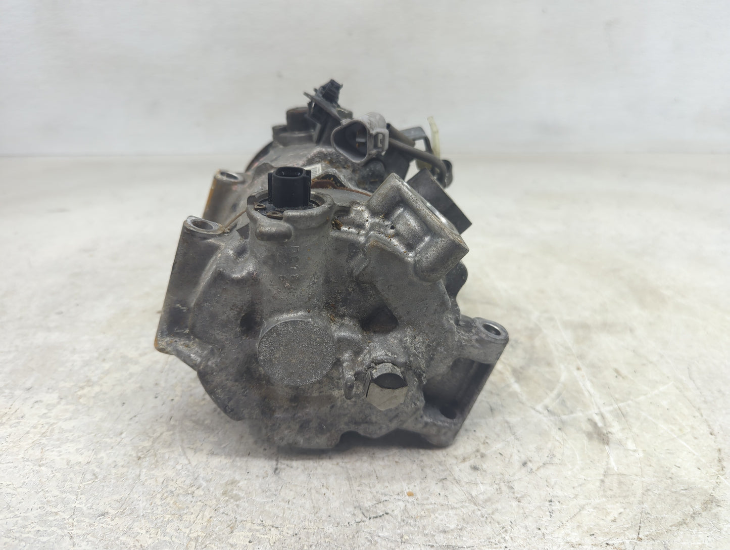 2018 Toyota Rav4 Air Conditioning A/c Ac Compressor Oem - Oemusedautoparts1.com