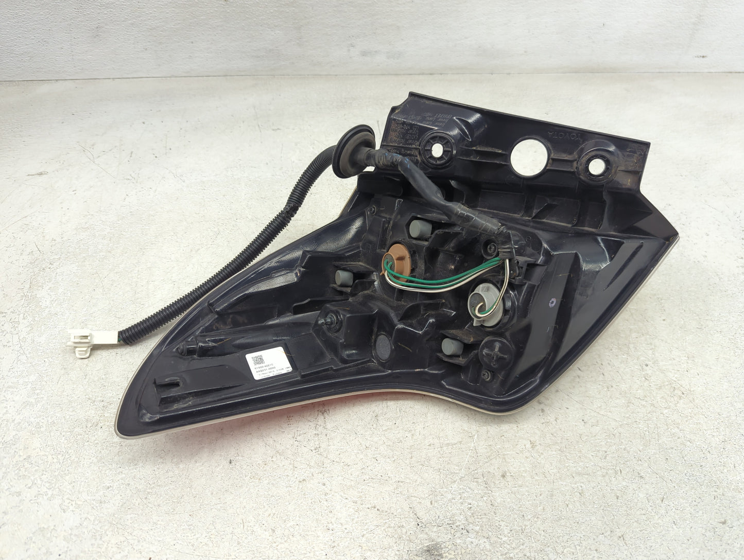 2018-2018 Toyota Rav4 Passenger Right Oem Head Light Headlight Lamp - Oemusedautoparts1.com