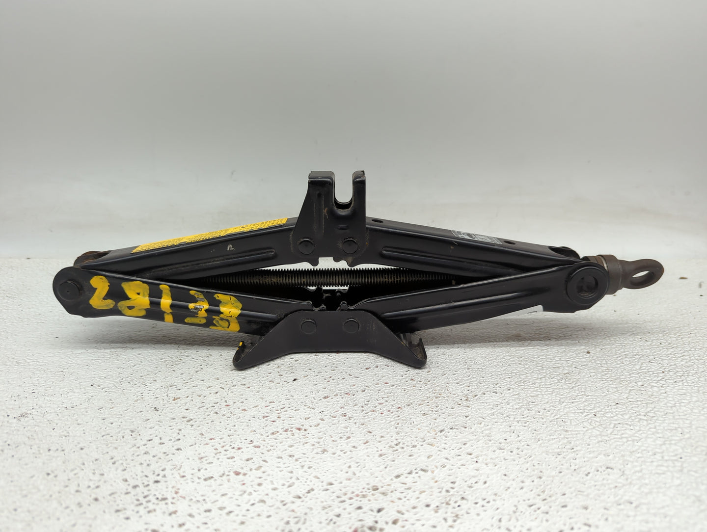 2018 Toyota Rav4 Spare Scissor Car Jack - Oemusedautoparts1.com