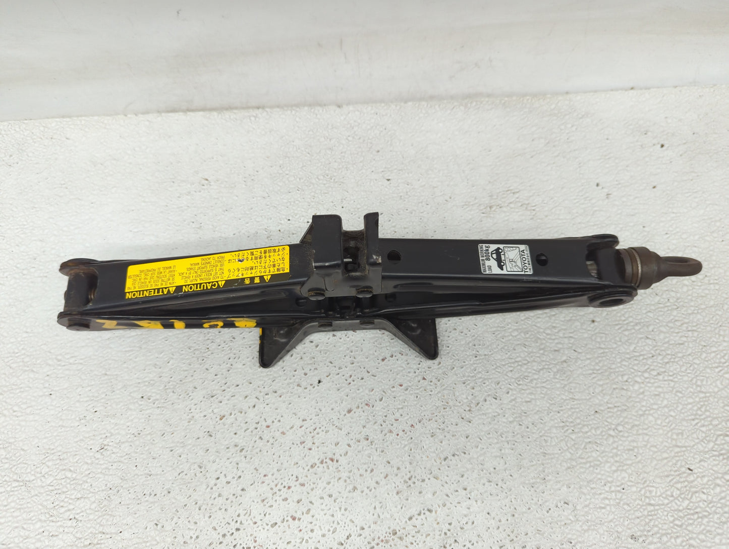 2018 Toyota Rav4 Spare Scissor Car Jack - Oemusedautoparts1.com