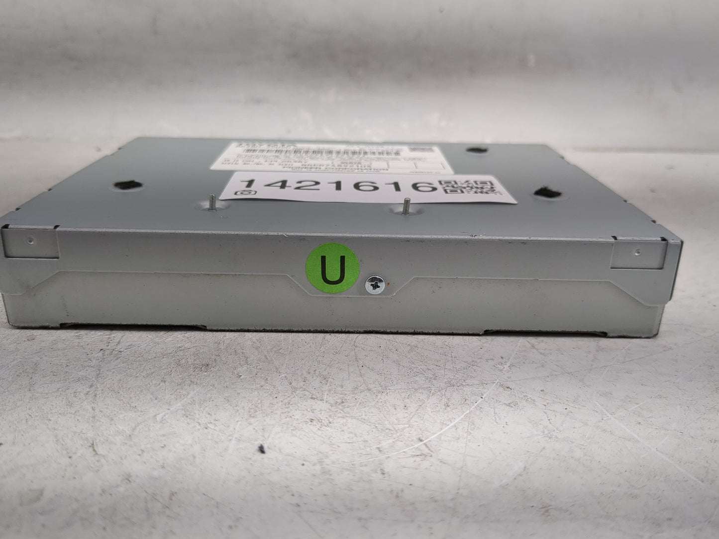 2016-2018 Toyota Rav4 Radio AM FM Cd Player Receiver Replacement P/N:86180-35050 Fits Fits 2016 2017 2018 OEM Used Auto Part