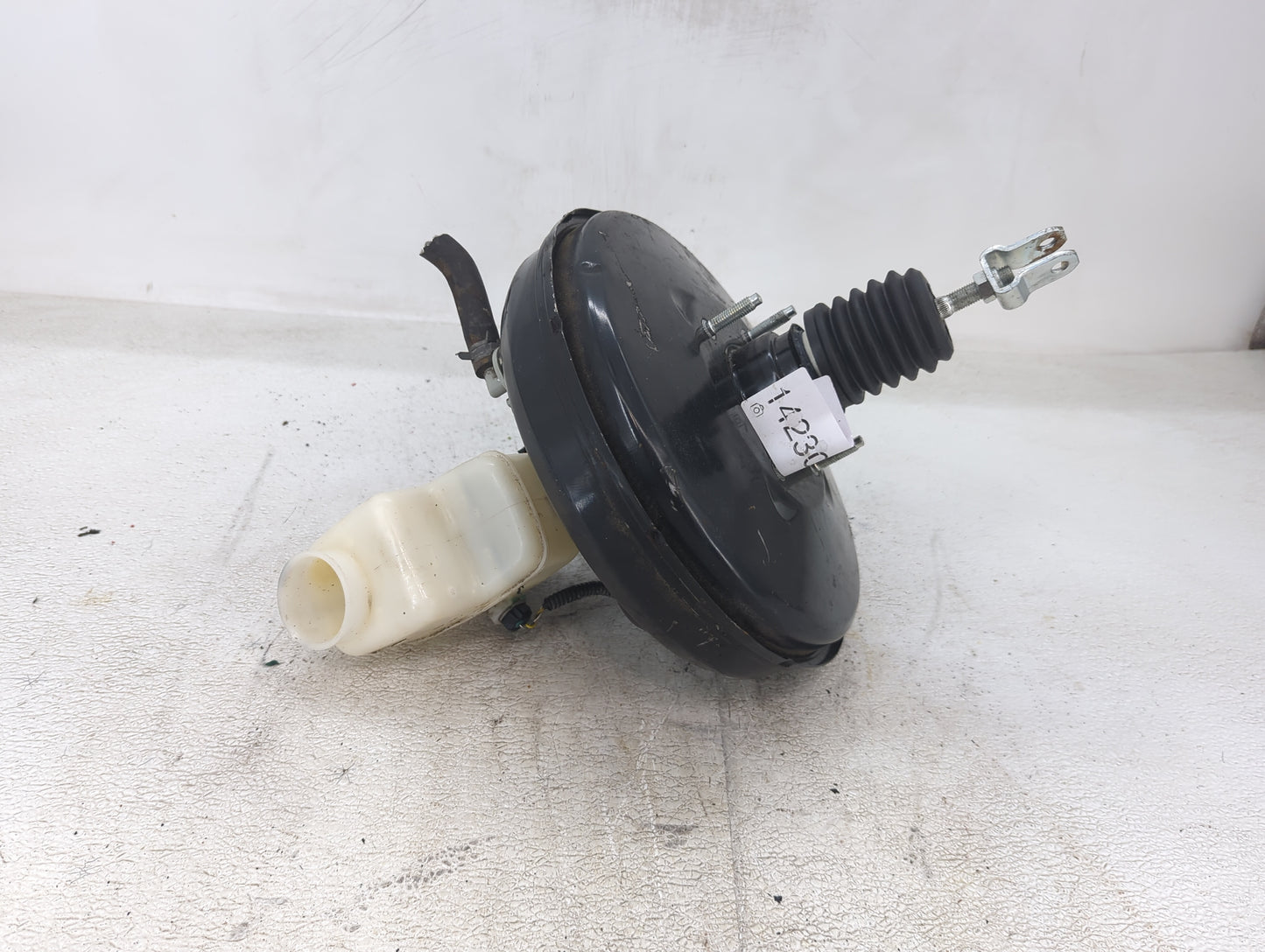 2013-2018 Toyota Rav4 Power Brake Booster Oem - Oemusedautoparts1.com