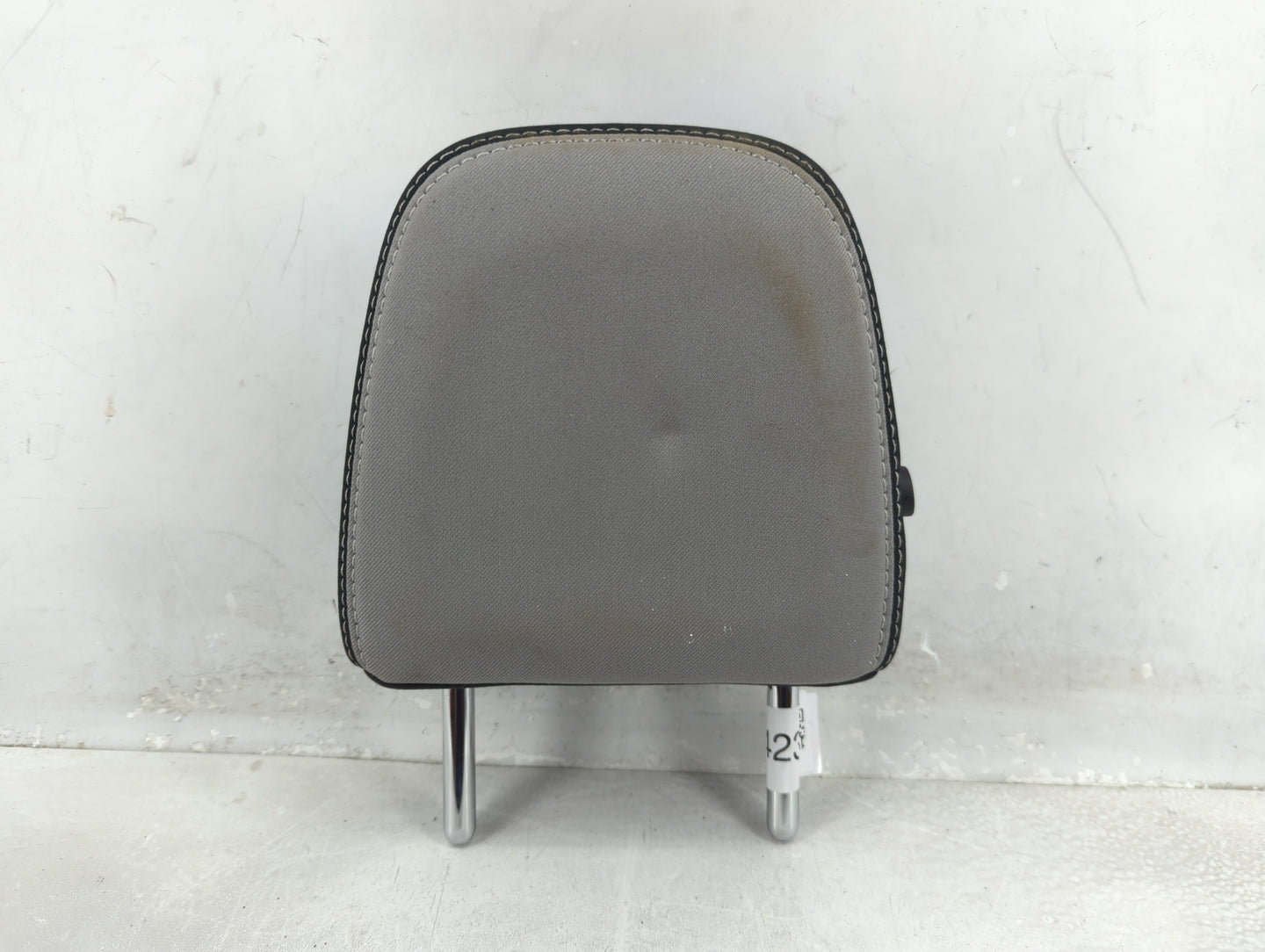 2018 Toyota Rav4 Headrest Head Rest Rear Seat Fits OEM Used Auto Parts - Oemusedautoparts1.com